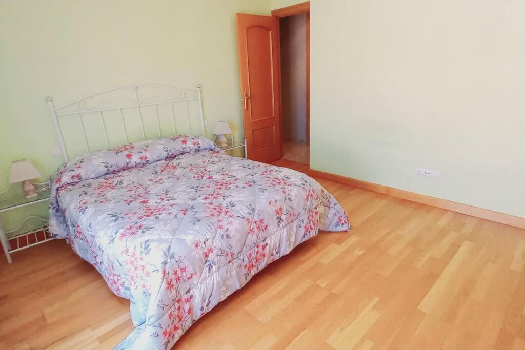 Ferienwohnung Apartamento Para 5 Personas Con Garaje A 10 Minutos De Valladolid Exterior foto