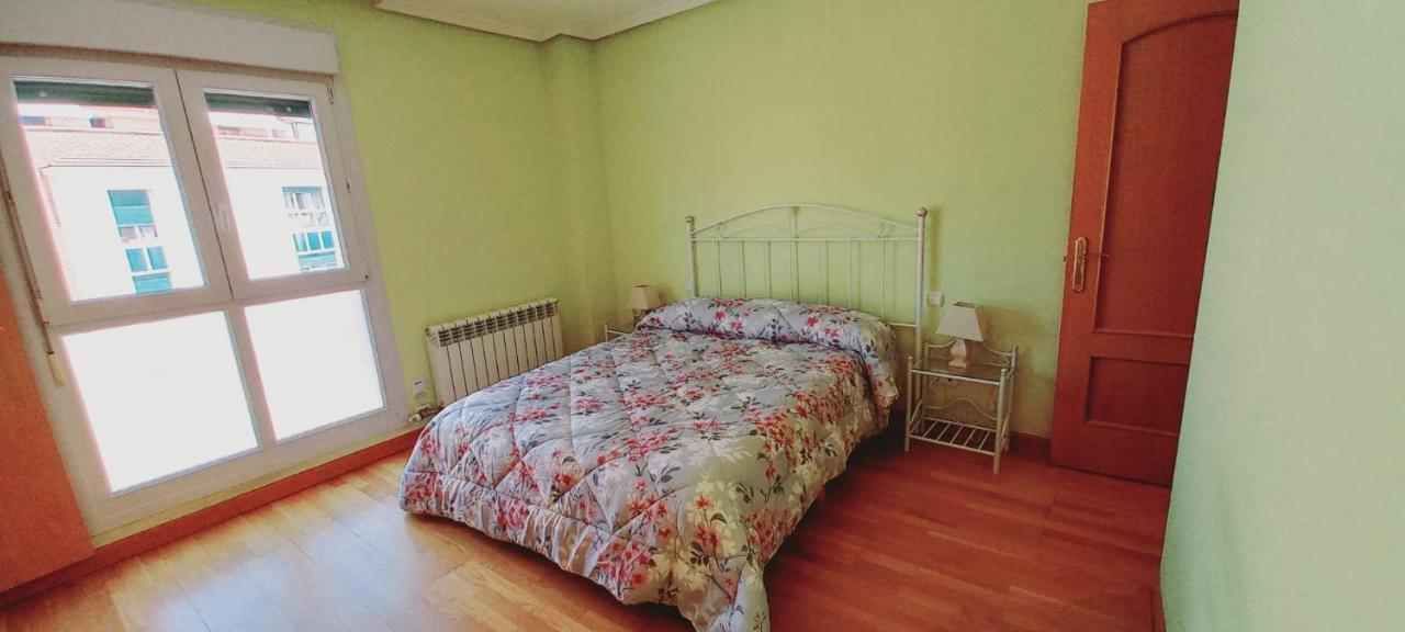 Ferienwohnung Apartamento Para 5 Personas Con Garaje A 10 Minutos De Valladolid Exterior foto